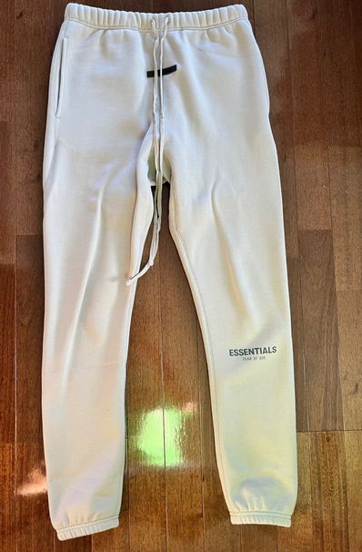 FEAR OF GOD ESSENTIALS SWEATPANT "string"