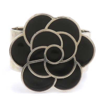 シャネル CHANEL バングル ブレスレット カメリア メタル/エナメル シルバー/ブラック レディース【中古】 e61755i