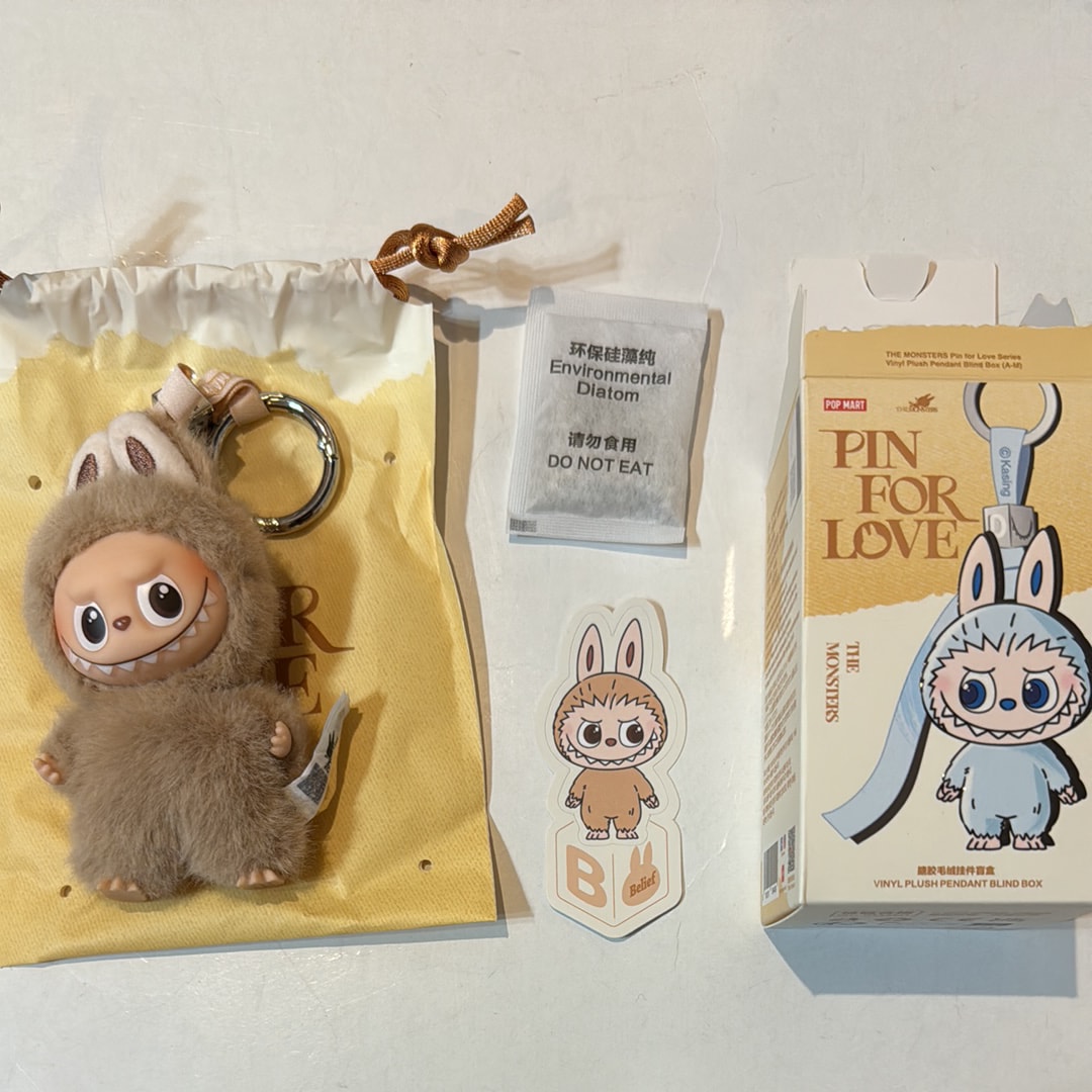 POP MART THE MONSTERS (LABUBU) Pin for Love Series-Vinyl Plush Pendant (A-M) B
