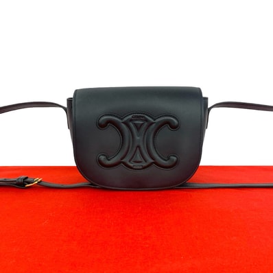 CELINE セリーヌ フォルコ トリオンフ ロゴ レザー ショルダーバッグ ブラック
35491