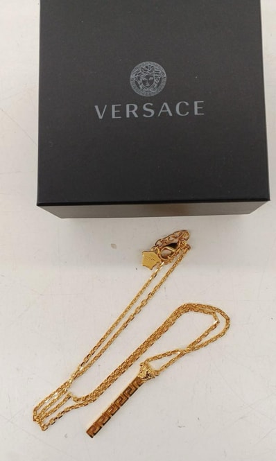 VERSACE
