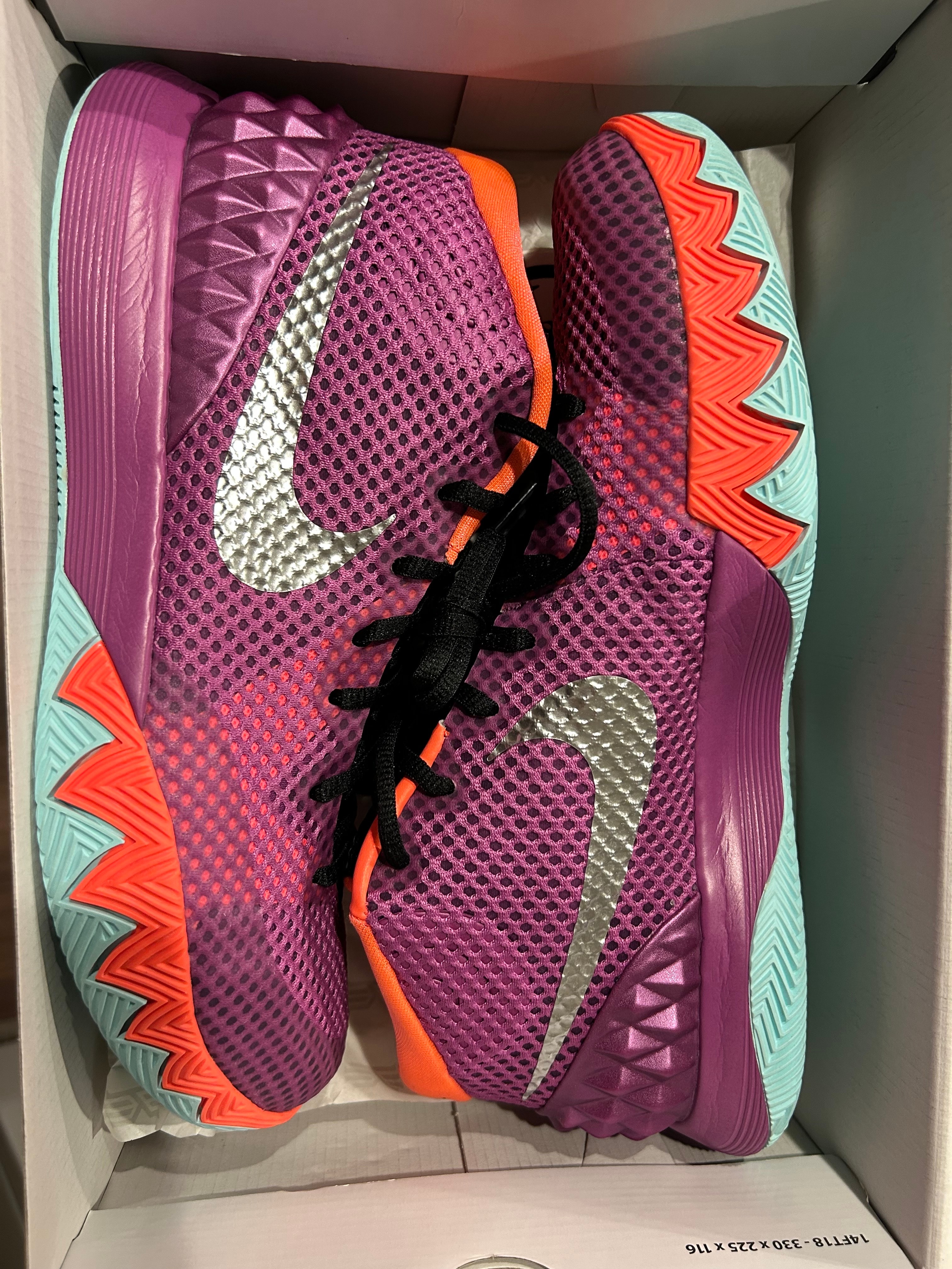 Nike Kyrie 1 "Deceptive Red"