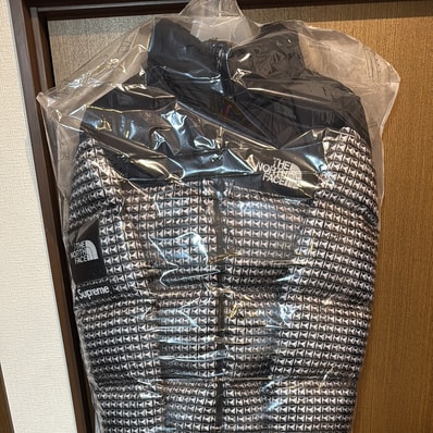 Supreme x The North Face Studded Nuptse Jacket "Black"