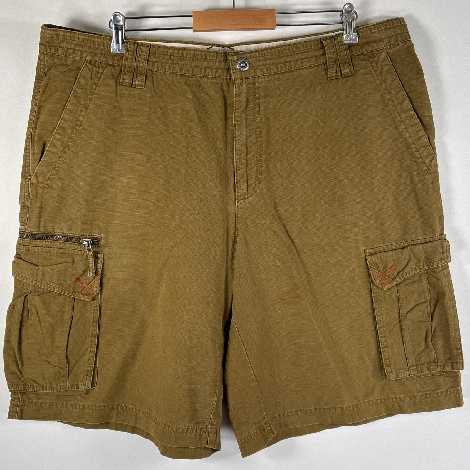 古着 コロンビア Columbia ショートパンツ カーゴショーツ ワンポイントロゴ 大きいサイズ ハーフパンツ w40  カーキ系 メンズ