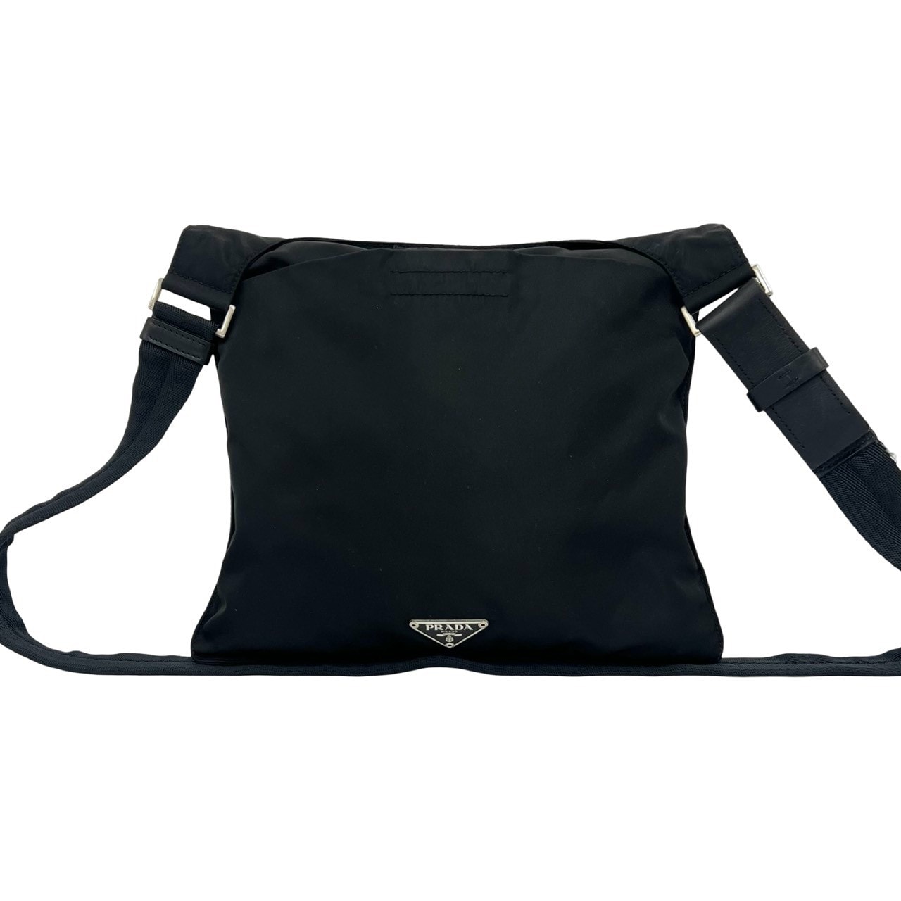 B (目立った傷や汚れなし)】PRADA プラダ 三角ロゴ 金具 ナイロン