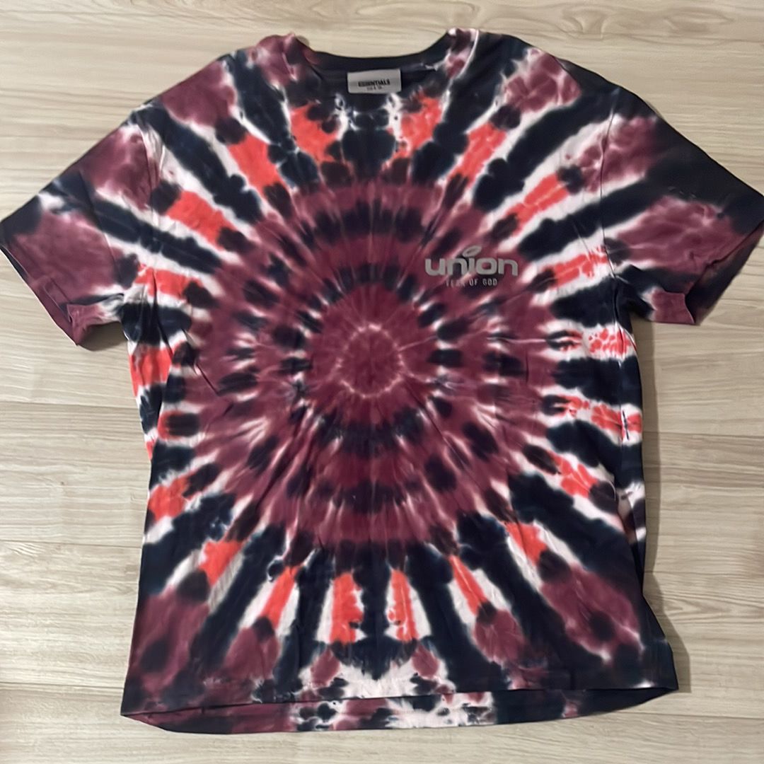 FEAR OF GOD ESSENTIALS × UNION Vintage Tee "Tie Dye"