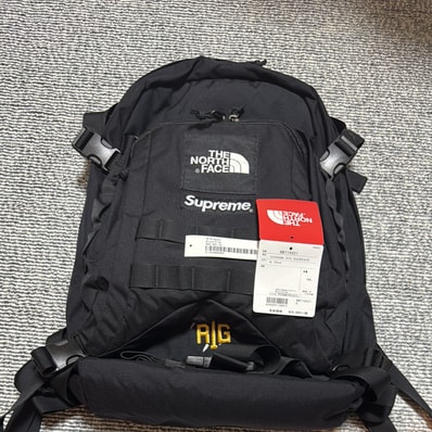 Supreme x The North Face RTG Backpack. 35L "Black"