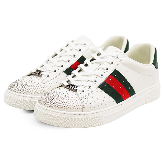 【極美品】GUCCI グッチ ローカットスニーカー サイズ 8 メンズ ACE エース シグネチャー ロゴ メタルプレート シェリーライン ウェブストライプ スタッズ レザー シューズ 革靴 箱/袋付属 ホワイト 白 イタリア製 853252