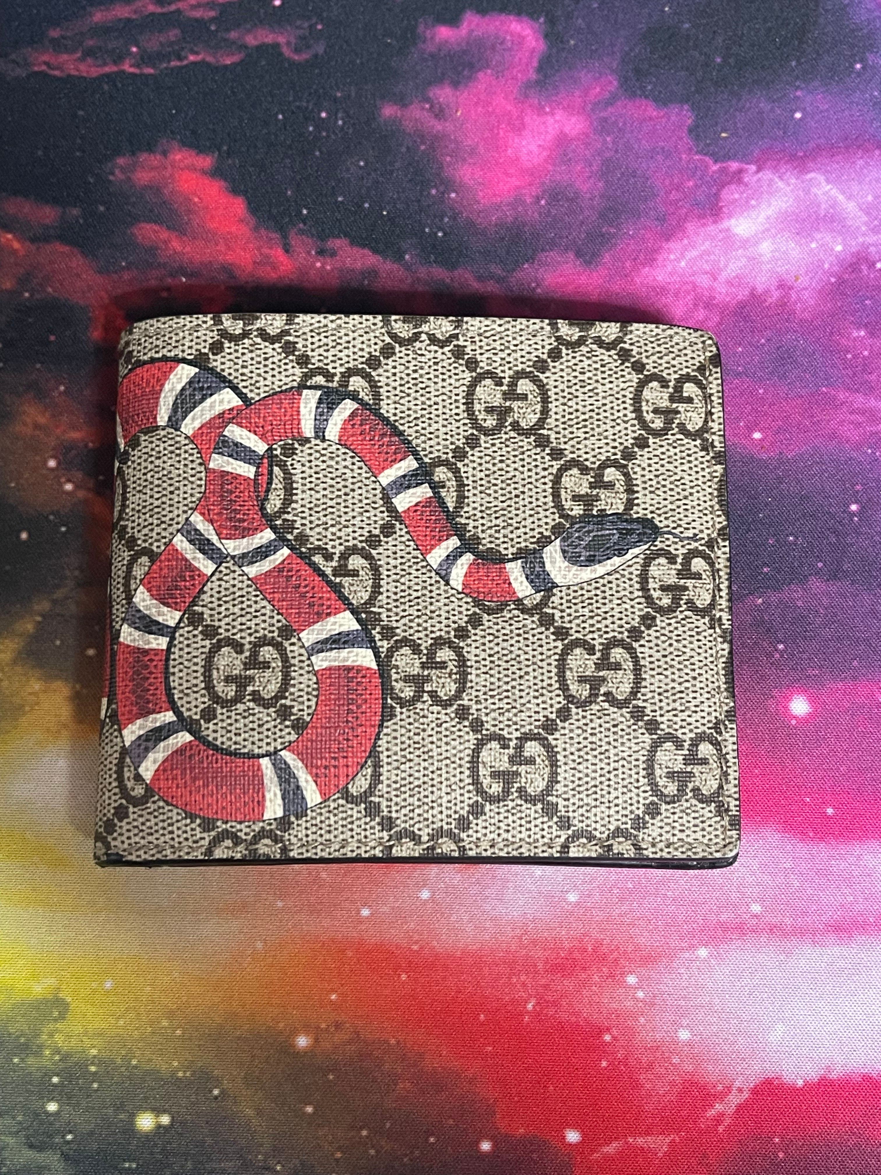GUCCI Kingsnake Print GG Supreme Coin Wallet "Beige/Ebony"