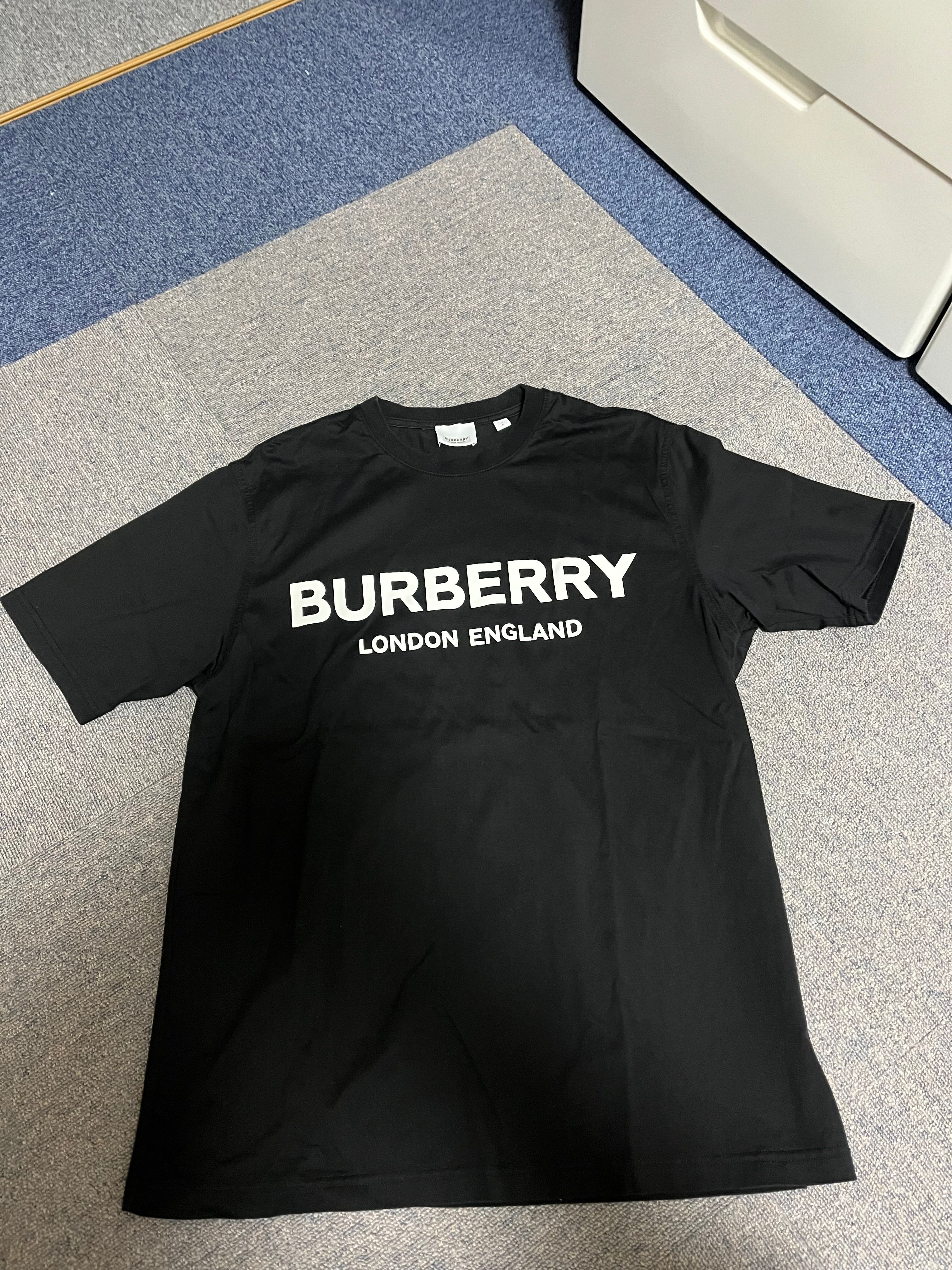 バーバリー Tシャツ