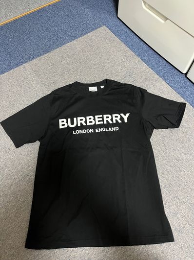 バーバリー Tシャツ
