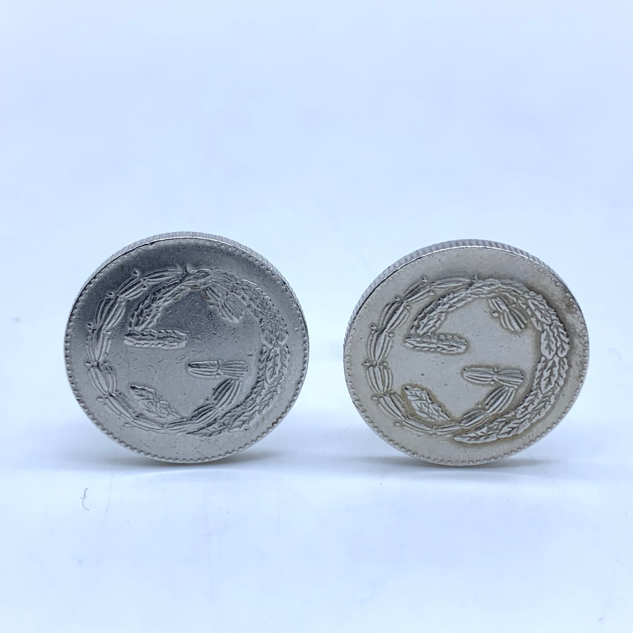 GUCCI coin edge interlocking leaf cufflinks Silver