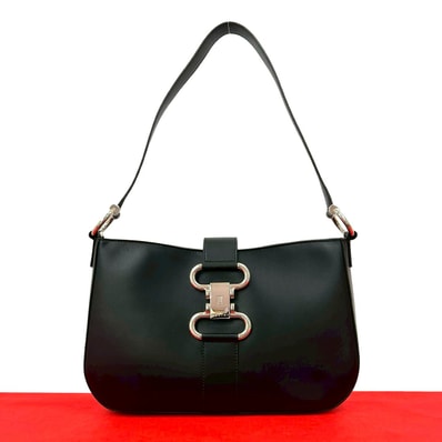 CELINE セリーヌ トリオンフ ロゴ 金具 レザー ショルダーバッグ ブラック
23685