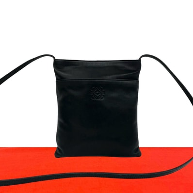 LOEWE ロエベ アナグラム ロゴ レザー ショルダーバッグ ブラック
33667