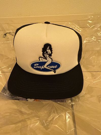 Supreme Pin Up Mesh Back 5-Panel "Black"