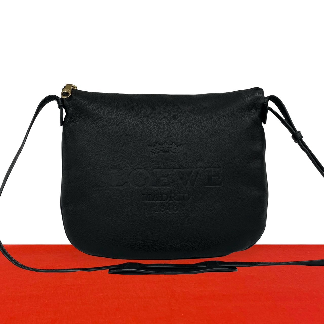 LOEWE ロエベ ヘリテージ ロゴ 刻印 レザー ショルダーバッグ ブラック
 22203