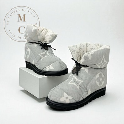 ルイヴィトン LOUIS VUITTON ピローライン モノグラム ブーツ ショートブーツ 靴 シューズ ナイロン ホワイト ブラック 未使用 アンクルブーツ