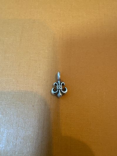 Chrome Hearts #B Stack Charm BS Fleur V2 "Silver"