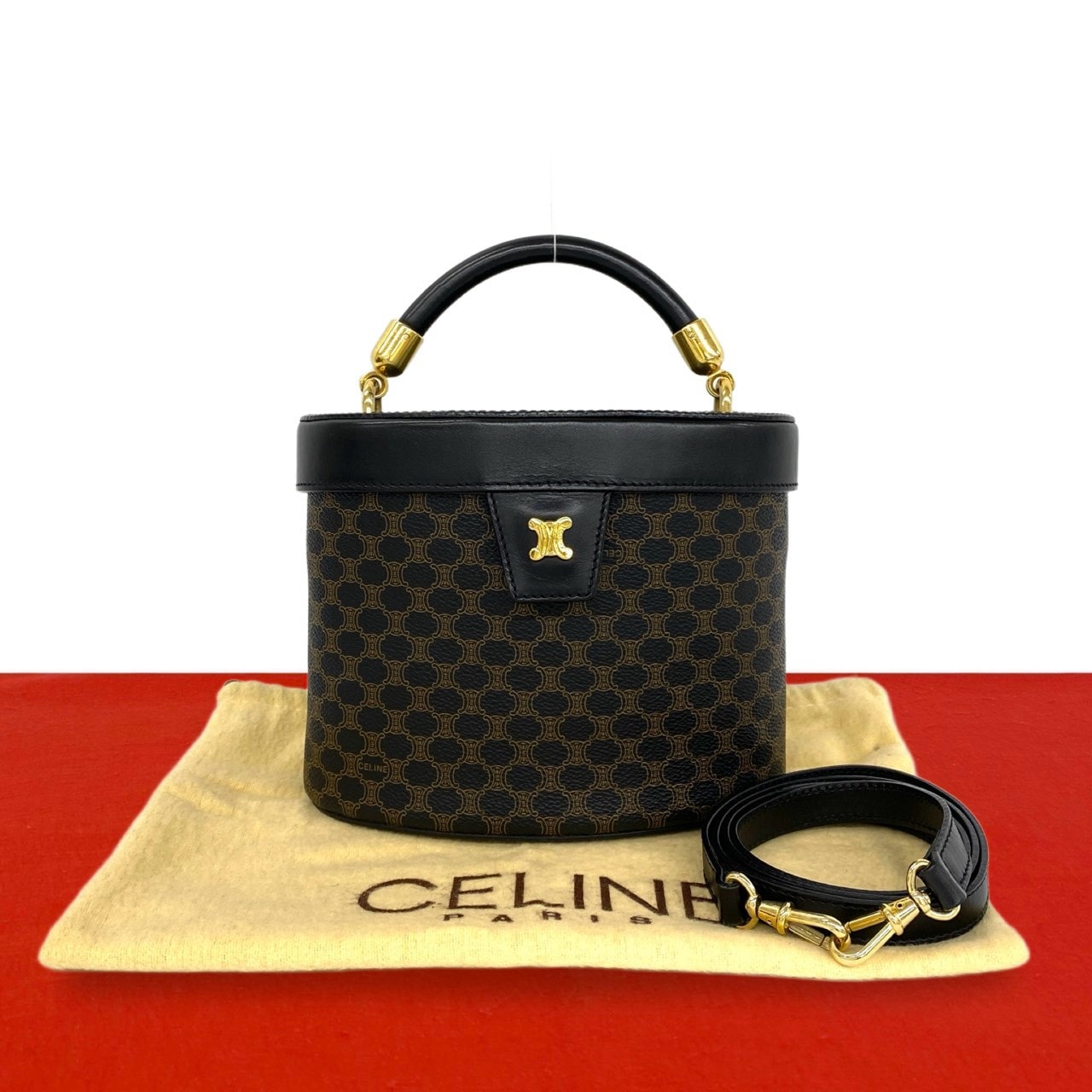 CELINE セリーヌ マカダム ブラゾン 柄 トリオンフ ロゴ 金具 レザー PVC ショルダーバッグ ブラック
34038