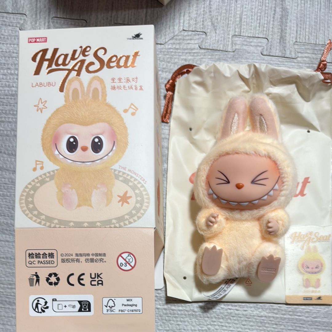 POP MART THE MONSTERS (LABUBU) Have a Seat Plush Series SISI