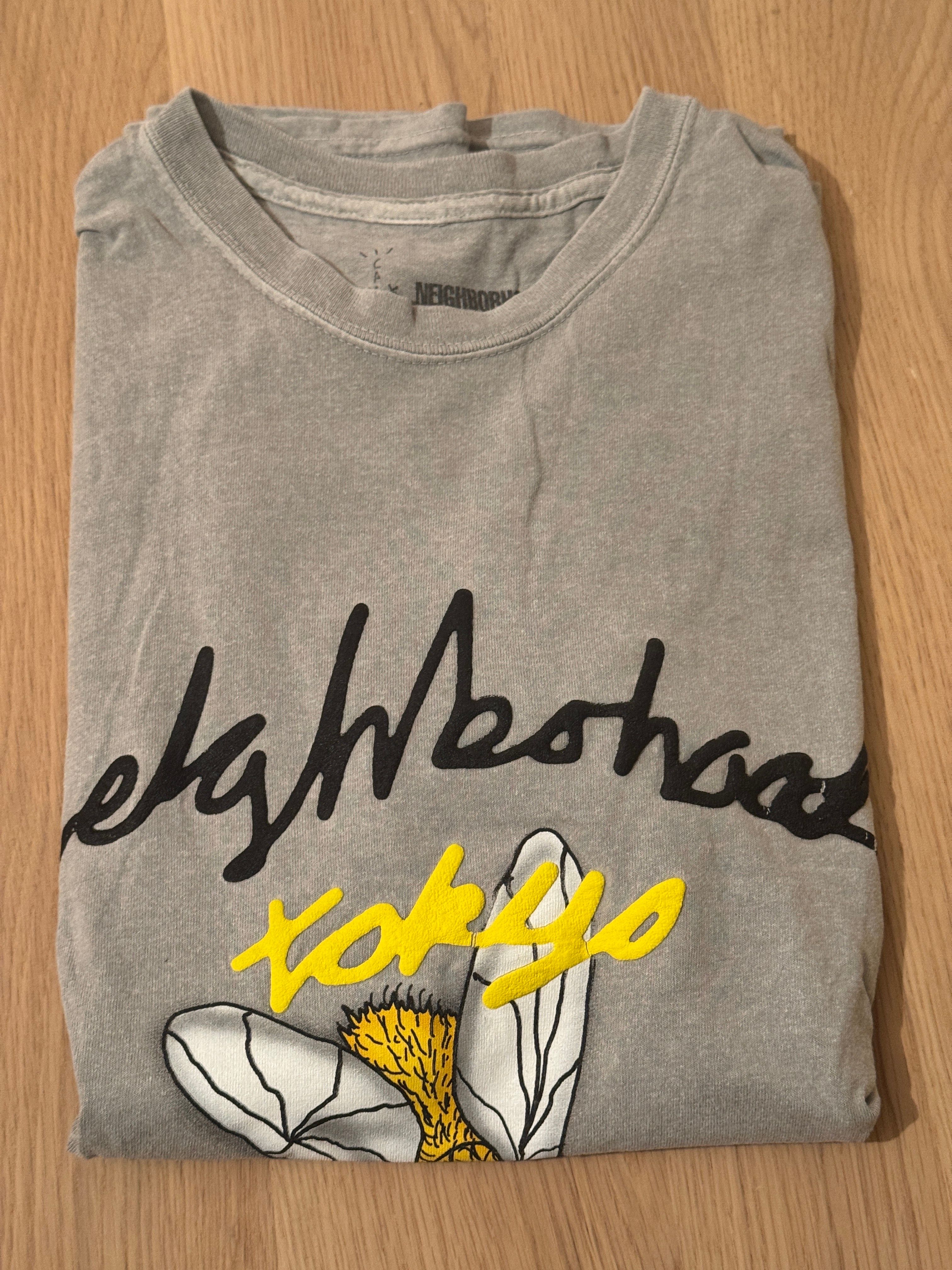 ネイバーフッド トラヴィススコット カクタスジャック カルーセル Tシャツ "グレー"