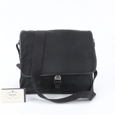 ■極美品 プラダ テスート ナイロントライアングルロゴ V166