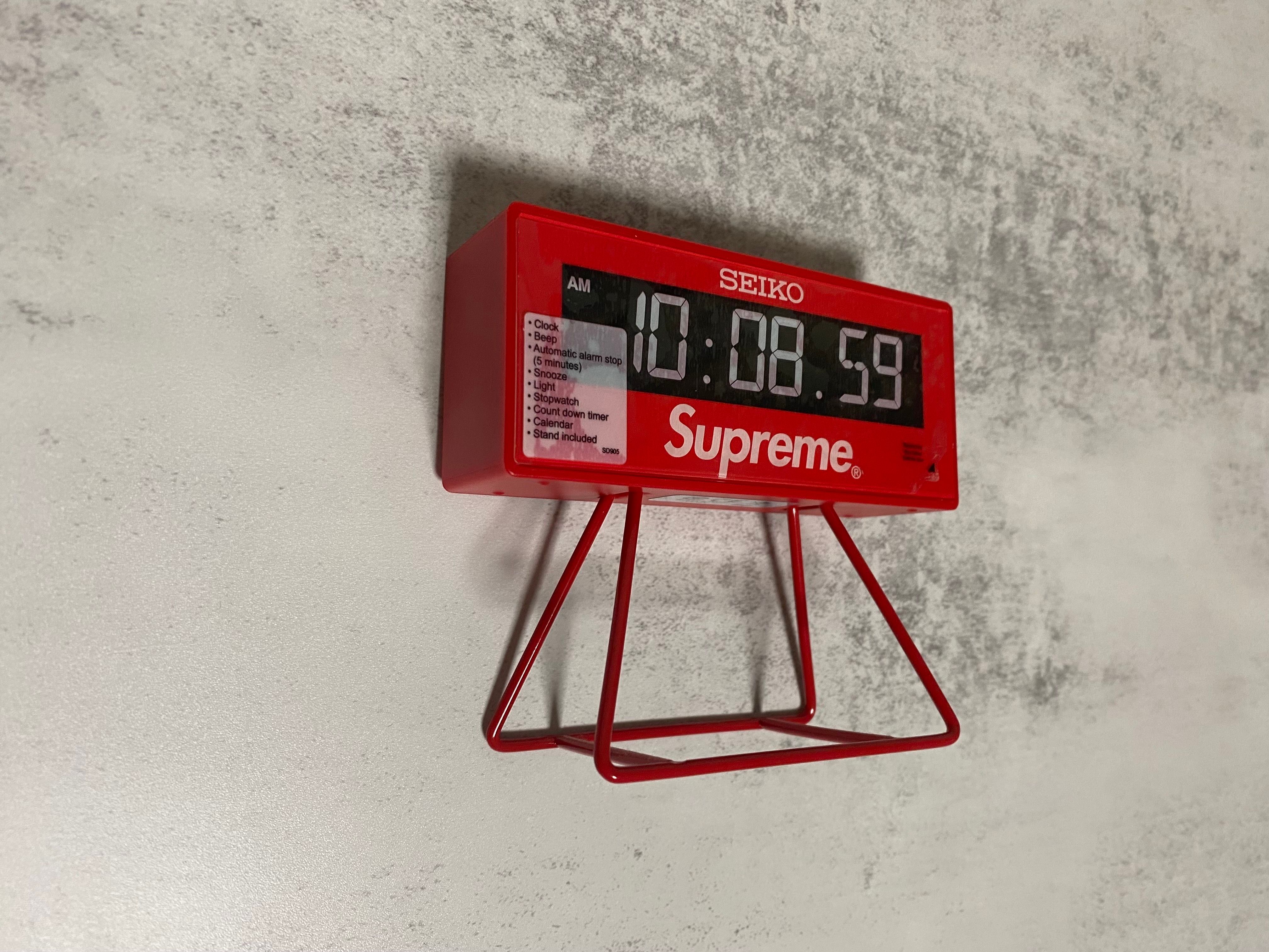 Supreme / Seiko Marathon Clock "Red"