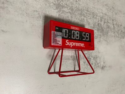 Supreme / Seiko Marathon Clock "Red"