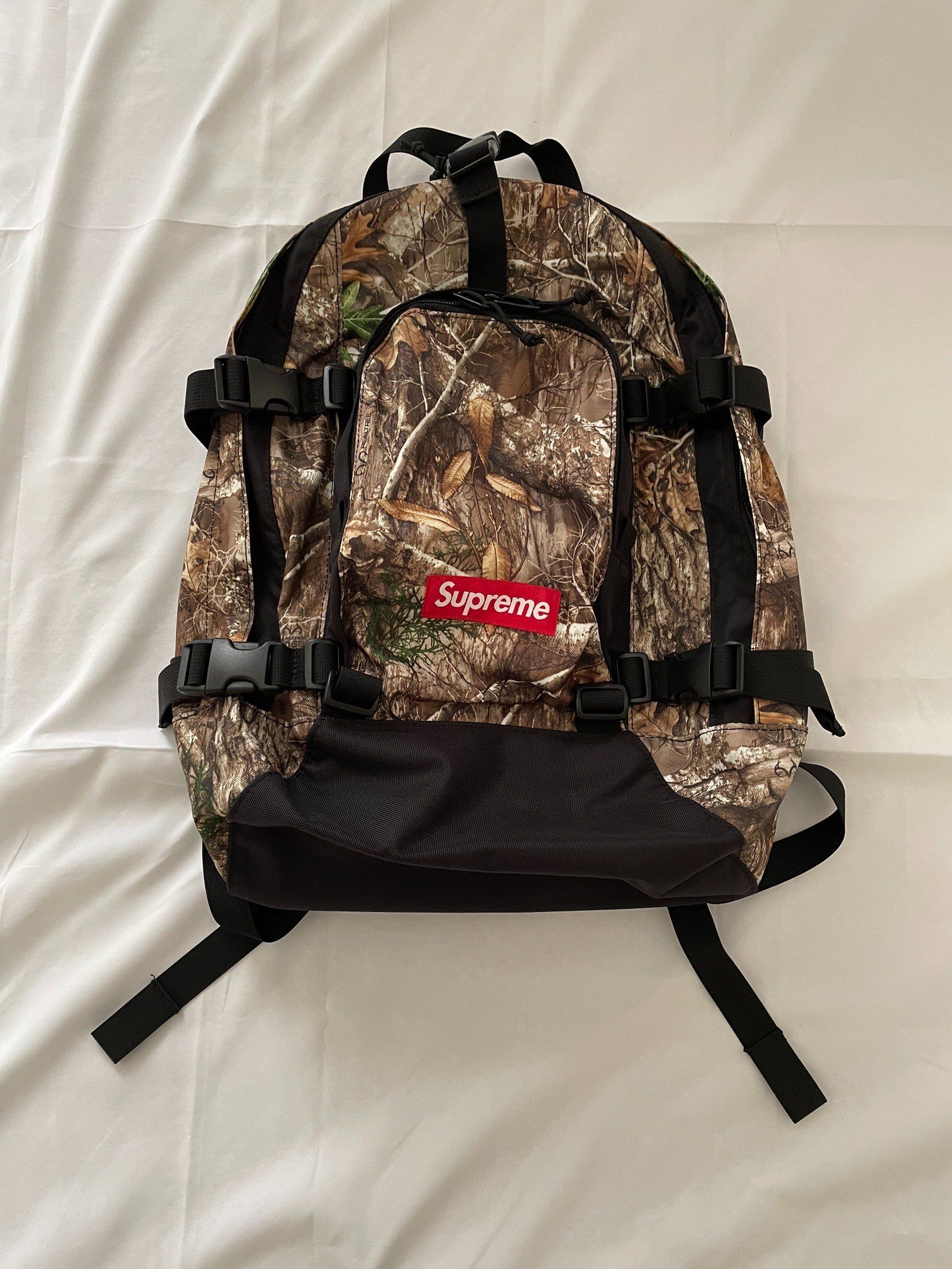 Supreme 19FW Backpack "Real Tree Camo"