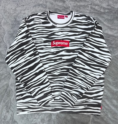 Supreme Box Logo Crewneck "Zebra" (22FW)
