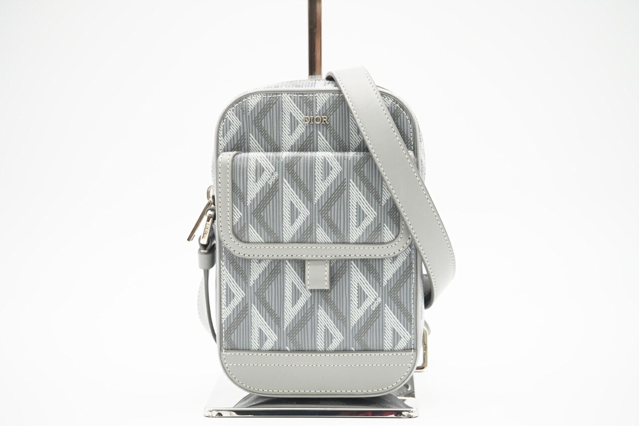 極美品 Dior ディオール CDダイヤモンド レザー ヒット ザ ロード ショルダーバッグ 2ESCA415CD ショルダーバッグ グレー ホワイト レザー メンズ