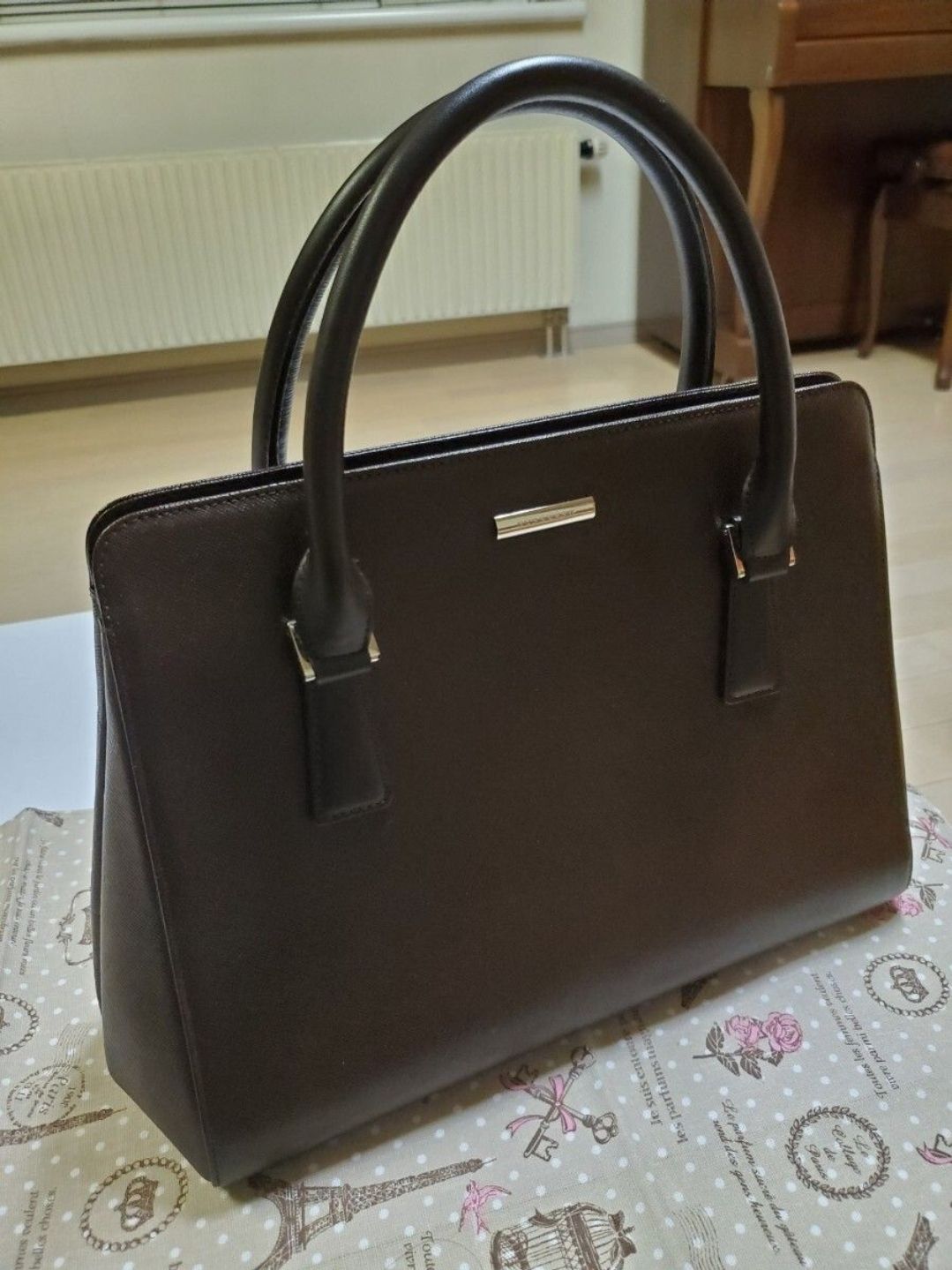未使用 BURBERRY バーバリー ノバチェック サフィアーノレザー ブラウン