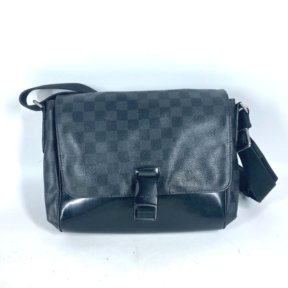 ルイヴィトン LOUIS VUITTON メッセンジャーPM N41457 ダミエグラフィット カバン バッグ メッセンジャーバッグ 斜め掛け フラップ ショルダーバッグ ダミエグラフィットキャンバス ブラック
