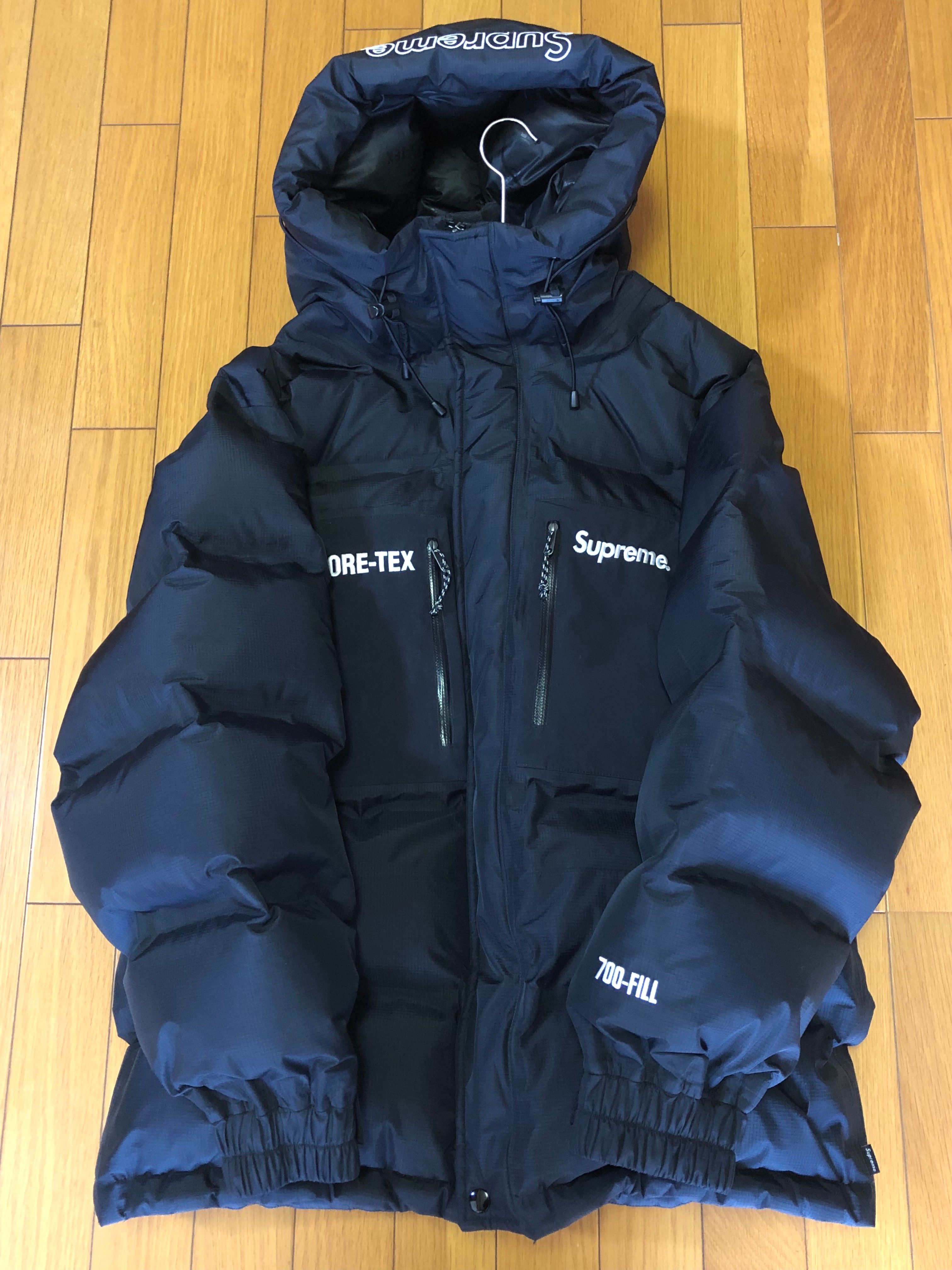Supreme GORE-TEX 700-Fill Down Parka "Black"