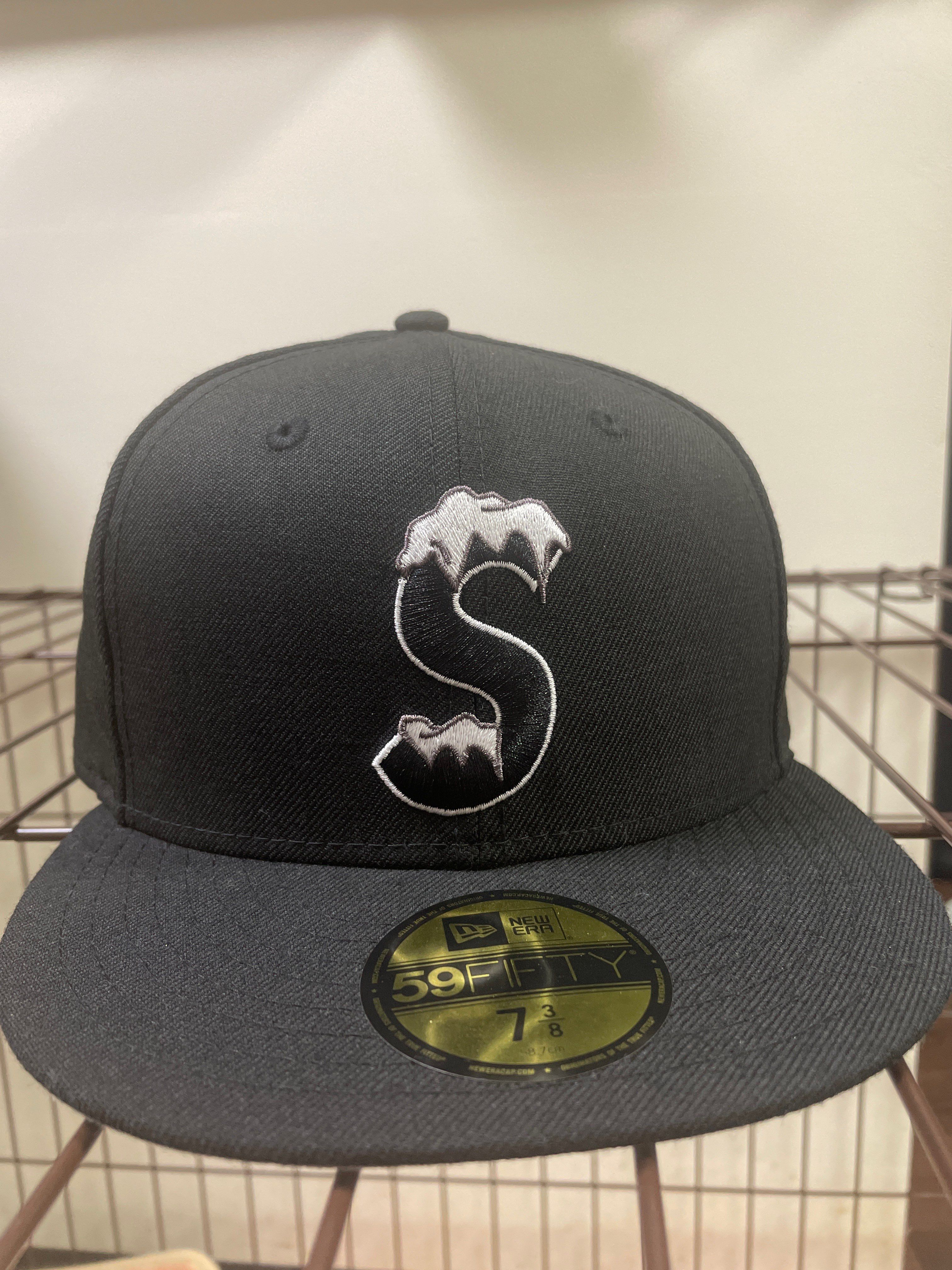 Supreme S Logo New Era® "Black" (20FW)