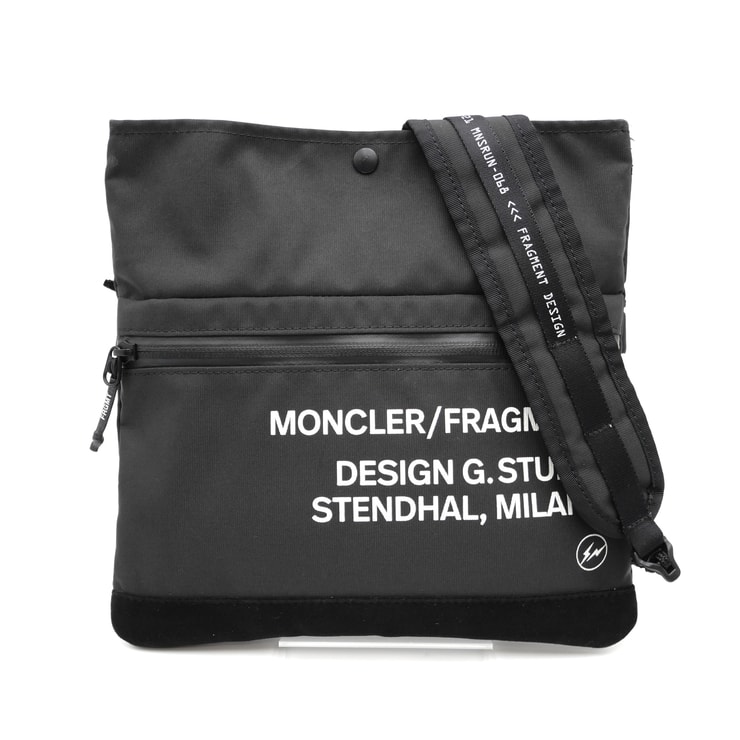 MONCLER(モンクレール)× FRAGMENT DESIGN(フラグメントデザイン)× RAMIDUS(ラミダス)サコッシュ ショルダーバッグ ブラック ナイロン ロゴプリント 日本製 F209U5170000 02SLR メンズ レディース【中古】