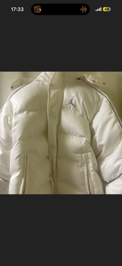Supreme x Jordan Puffer Jacket "Sail"