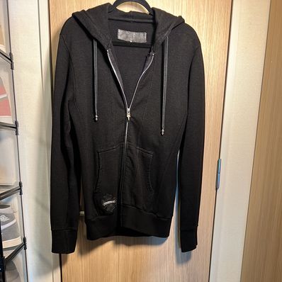 ダガージップアップパーカー