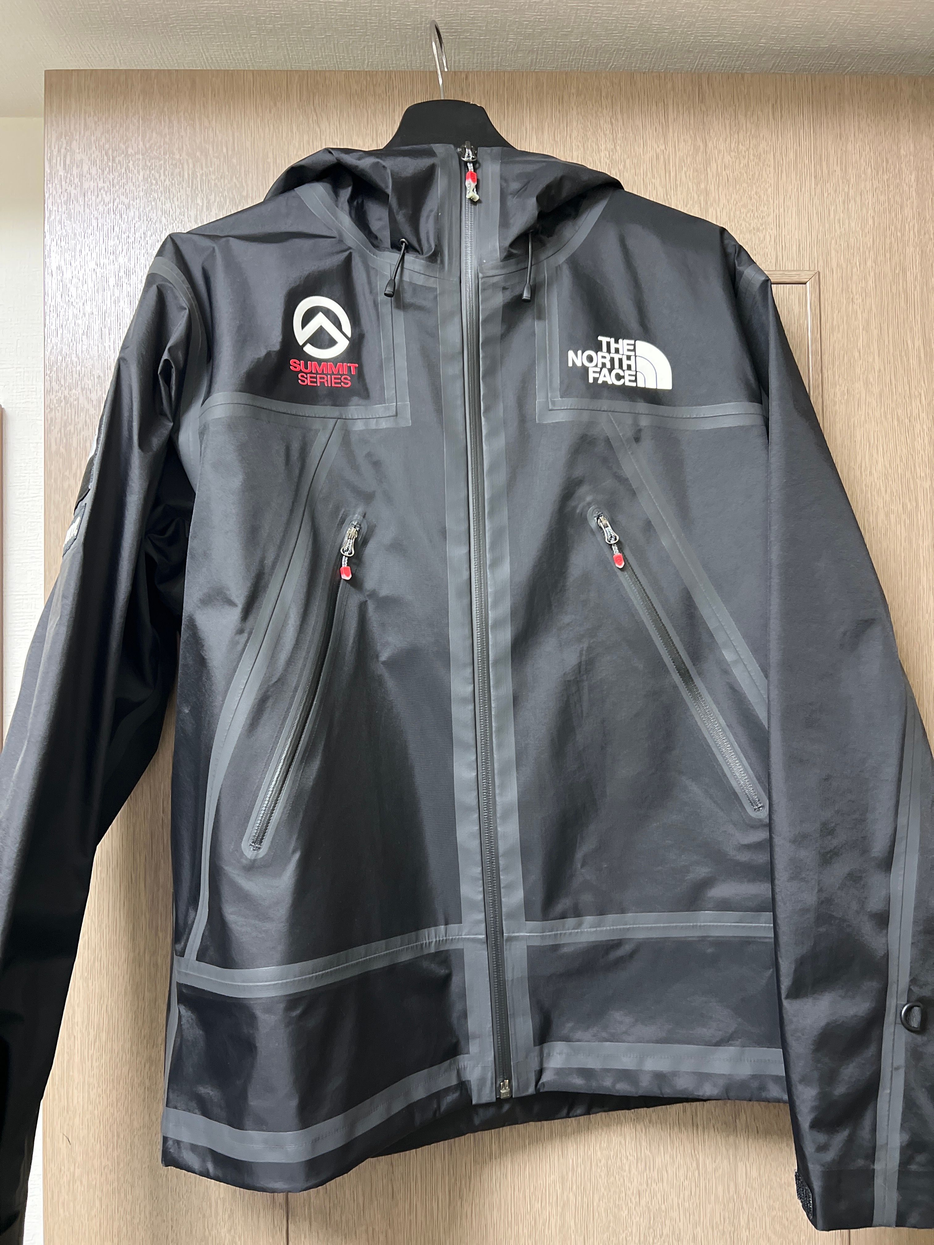 Supreme x The North Face Summit Series Outer Tape Seam Shell Jacket "Black"