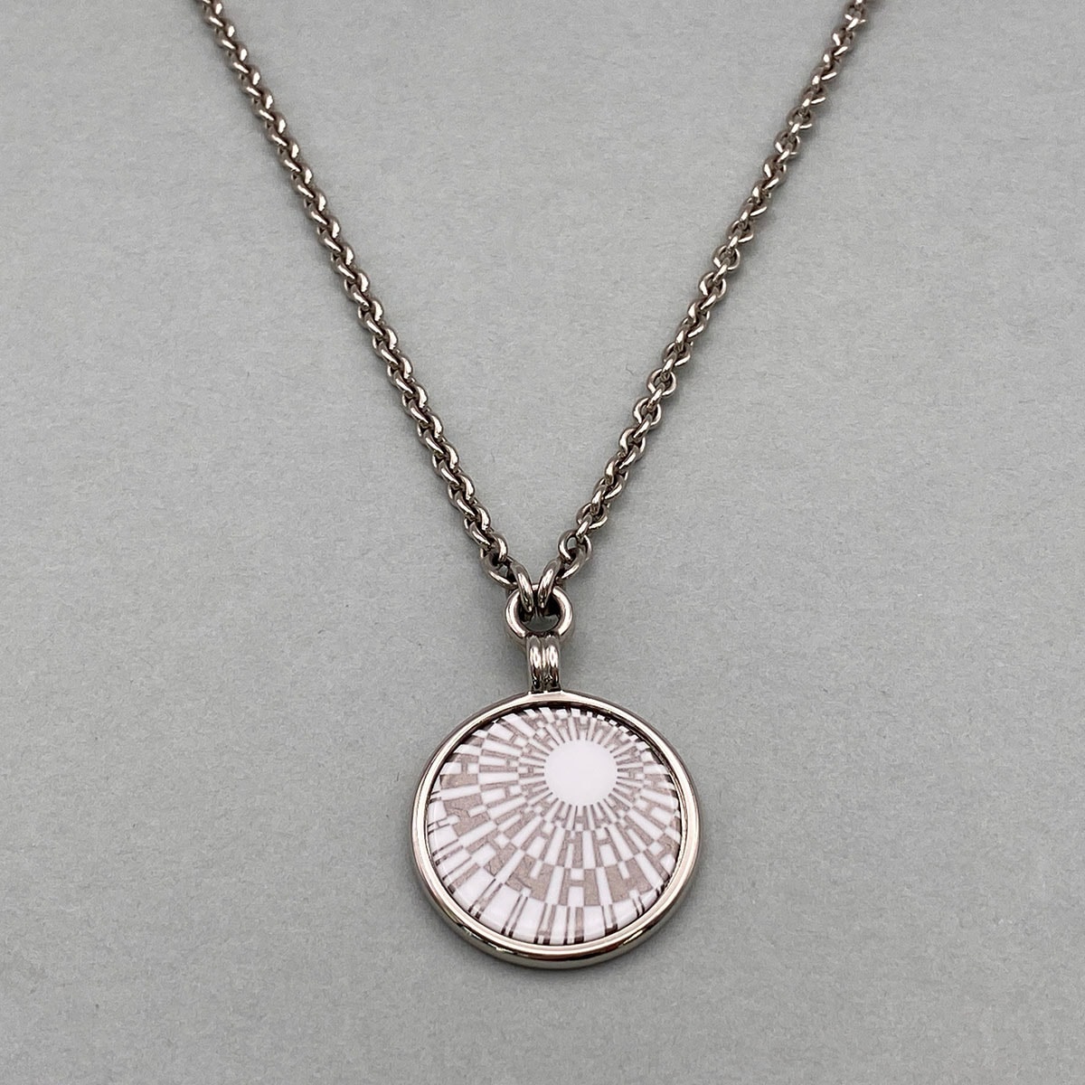 HERMES エルメス OP'H メダイユ PM ネックレス GP シルバー レディース【中古】