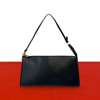 LOUIS VUITTON ルイヴィトン ポシェット アクセソワール エピ レザー ハンドバッグ ノワール ブラック
49973