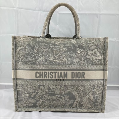 Christian Dior(クリスチャン・ディオール)ブックトート トワルドゥジュイ ラージ トートバッグ グレー