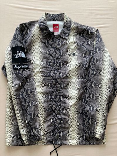 Supreme x The North Face Taped Seam Coaches Jacket "Black"