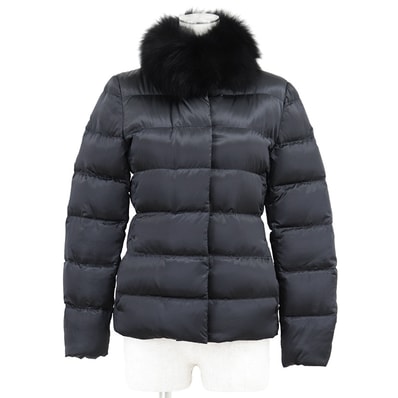 【美品】PRADA プラダ ダウンジャケット サイズ 38 レディース 2017年モデル フォックスファー シグネチャー ロゴジップ ウエストシェイプ ショート丈 アウター ネイビー 紺 カンボジア製
