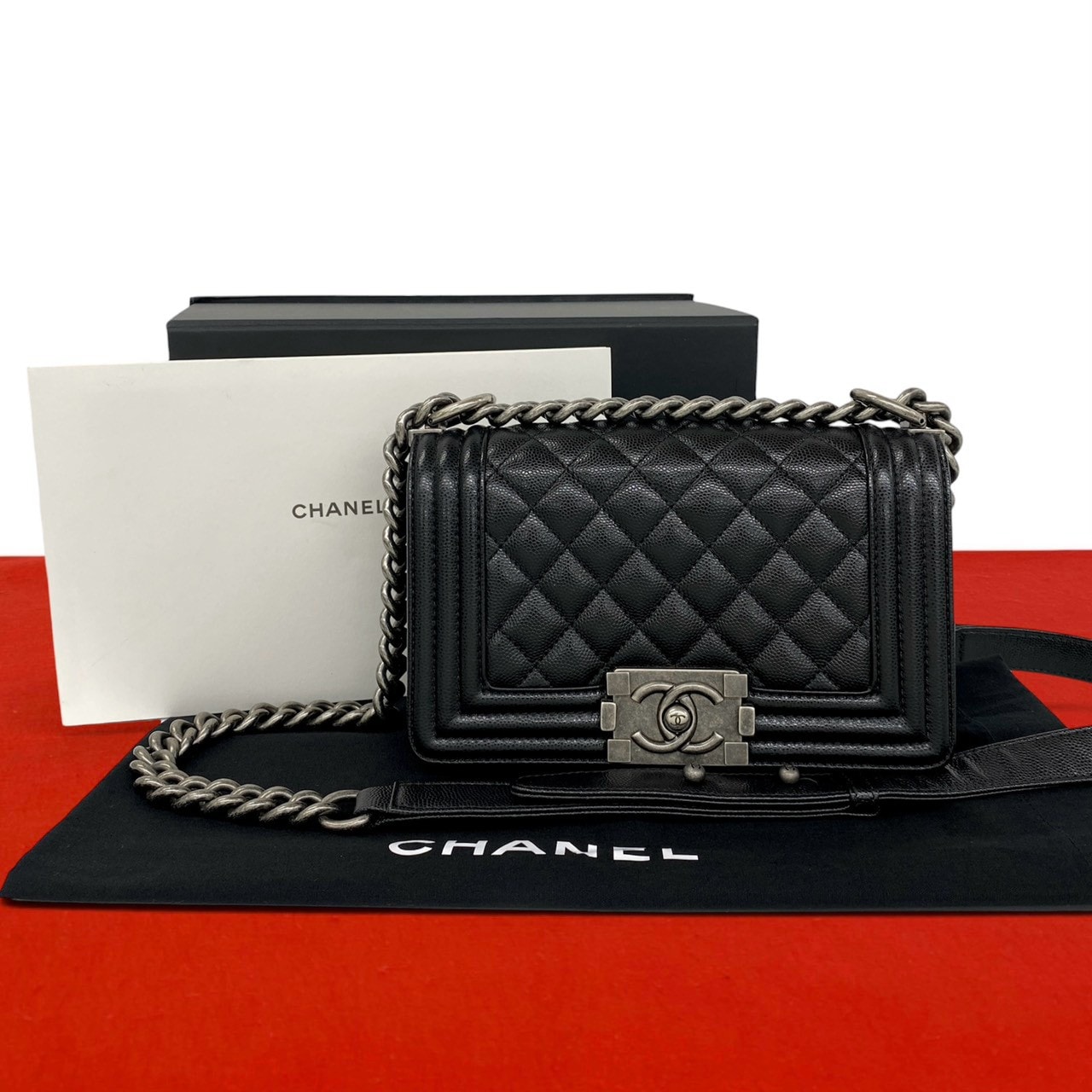 CHANEL シャネル ボーイシャネル キャビアスキン ショルダーバッグ ブラック
 17112