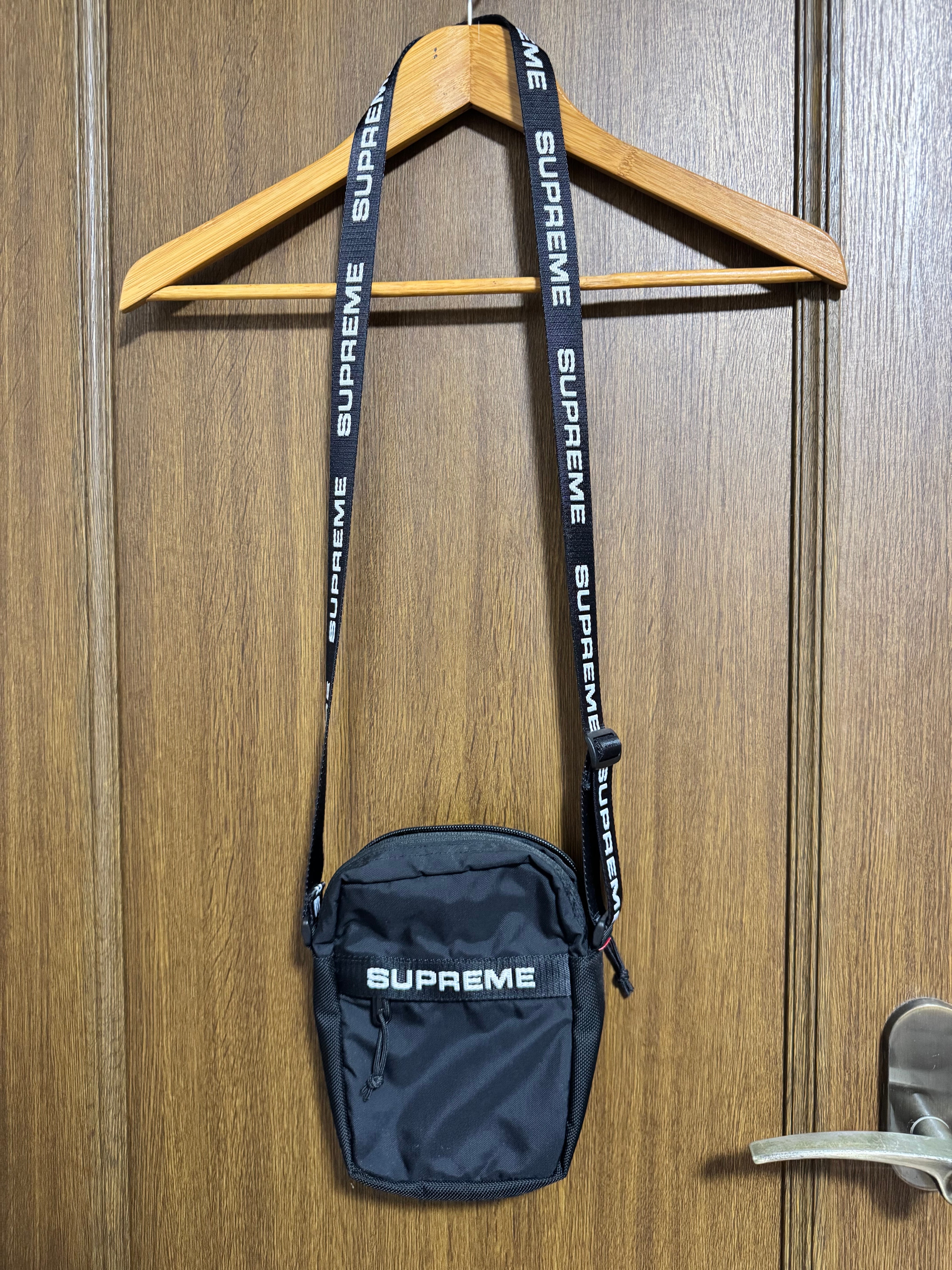 【美品】シュプリーム　バック Supreme（シュプリーム） Supreme 25SS Mesh Tote ボックス ロゴ