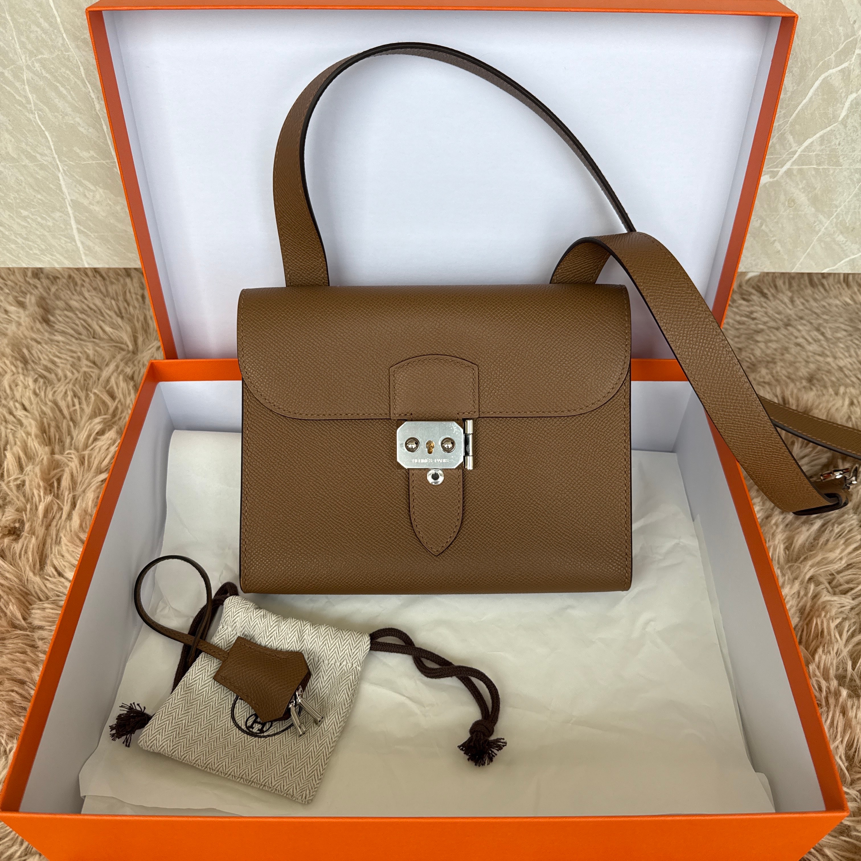 エルメス サック ア デペッシュ 29 メッセンジャーバッグ "グリエタン" H082687CK8F