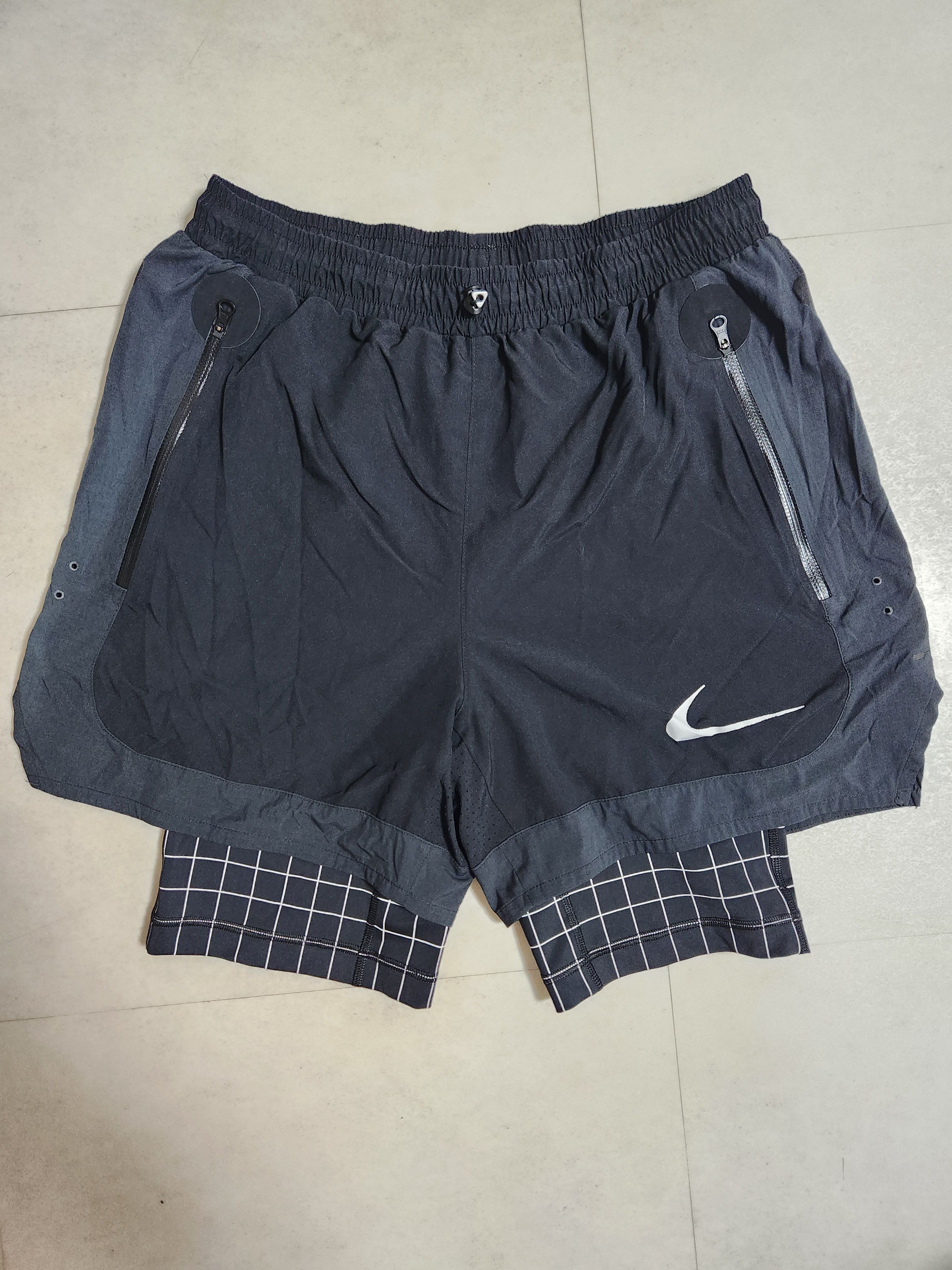 OFF-WHITE / Nike Shorts Grid "Black"