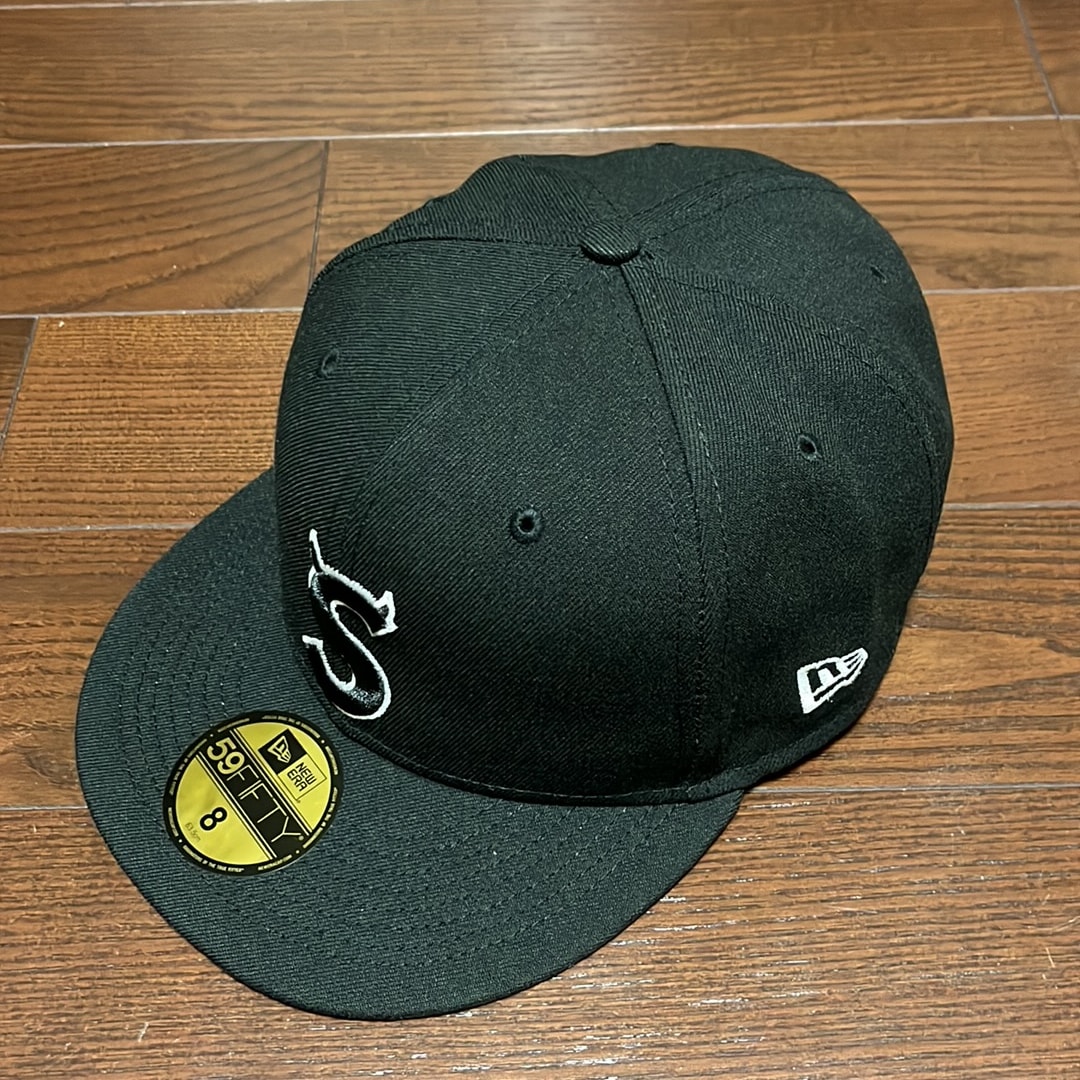 Supreme S Logo New Era "Black" (22FW)