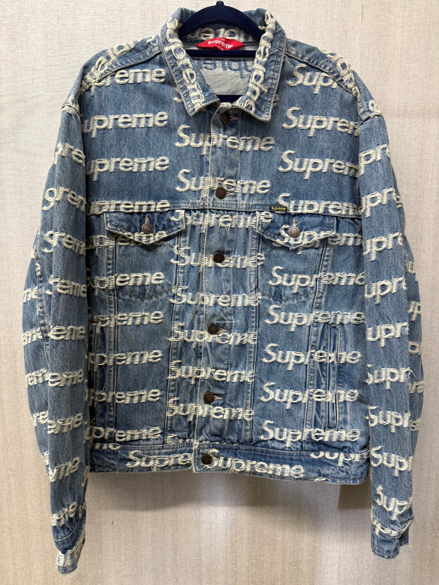 Supreme Frayed Logos Denim Trucker Jacket "Blue"